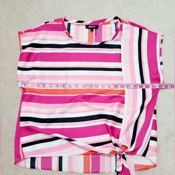 DKNY Women's Multi Colors Sleeveless Top Blouse Size Medium Tie Waist - Picture 8 of 11